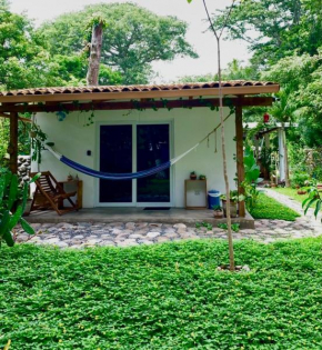 Casa Perry - Jungle Bungalow - El Tunco